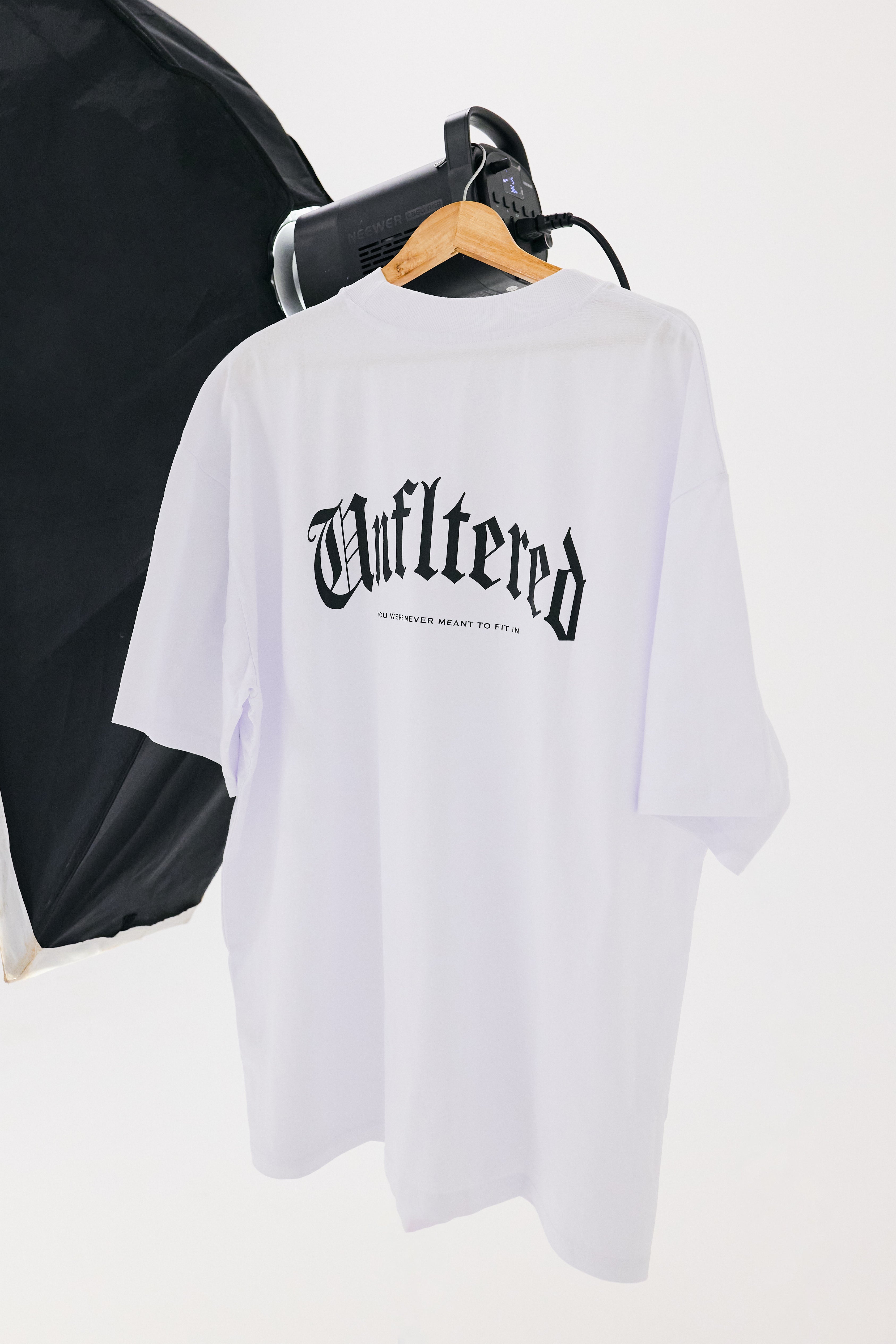 [UNFLTERED] Statement T-Shirt BLACK