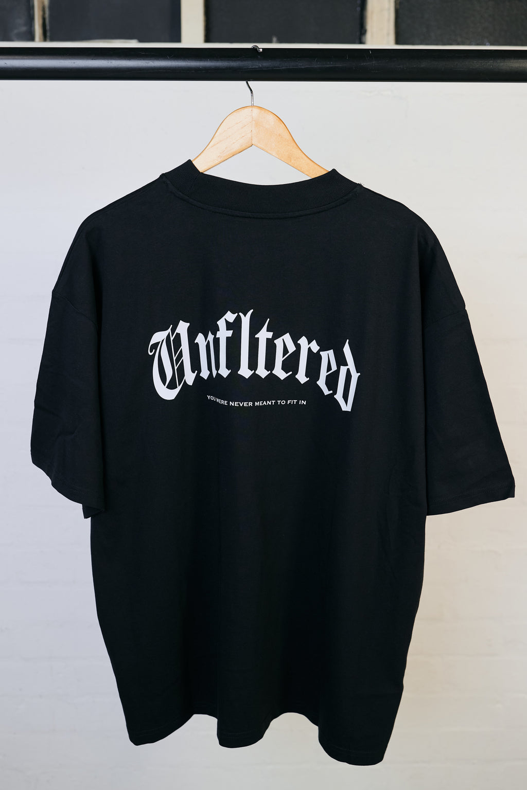 [UNFLTERED] Statement T-Shirt WHITE